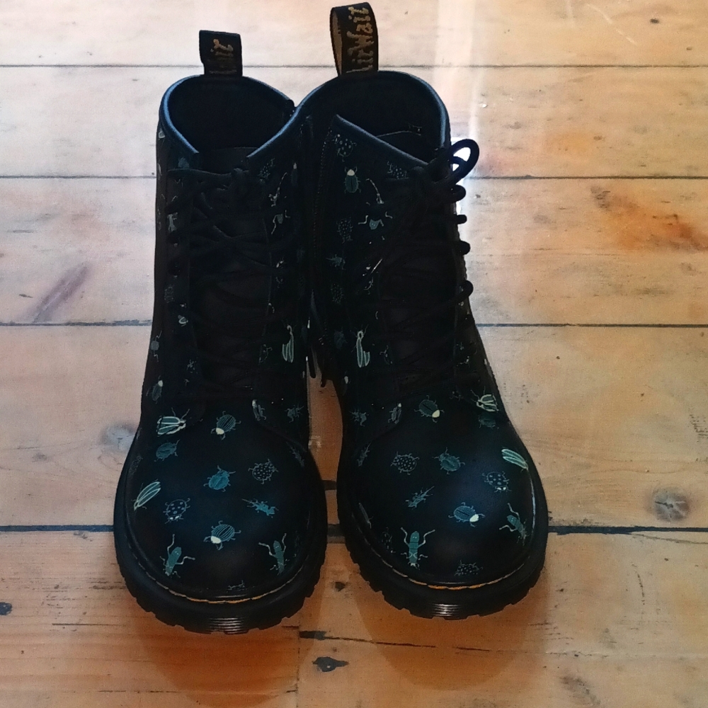 Doc Martens Bug Boots Size 5